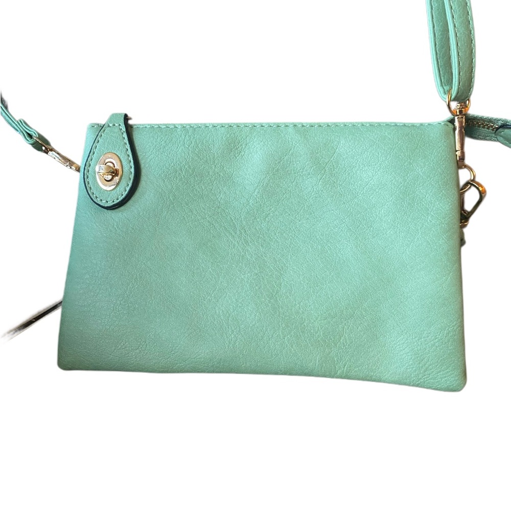 NWT Poppi Mint Green Crossbody Bag or Wristlet
